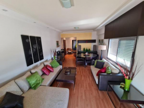 Dinas Sea View Apartment